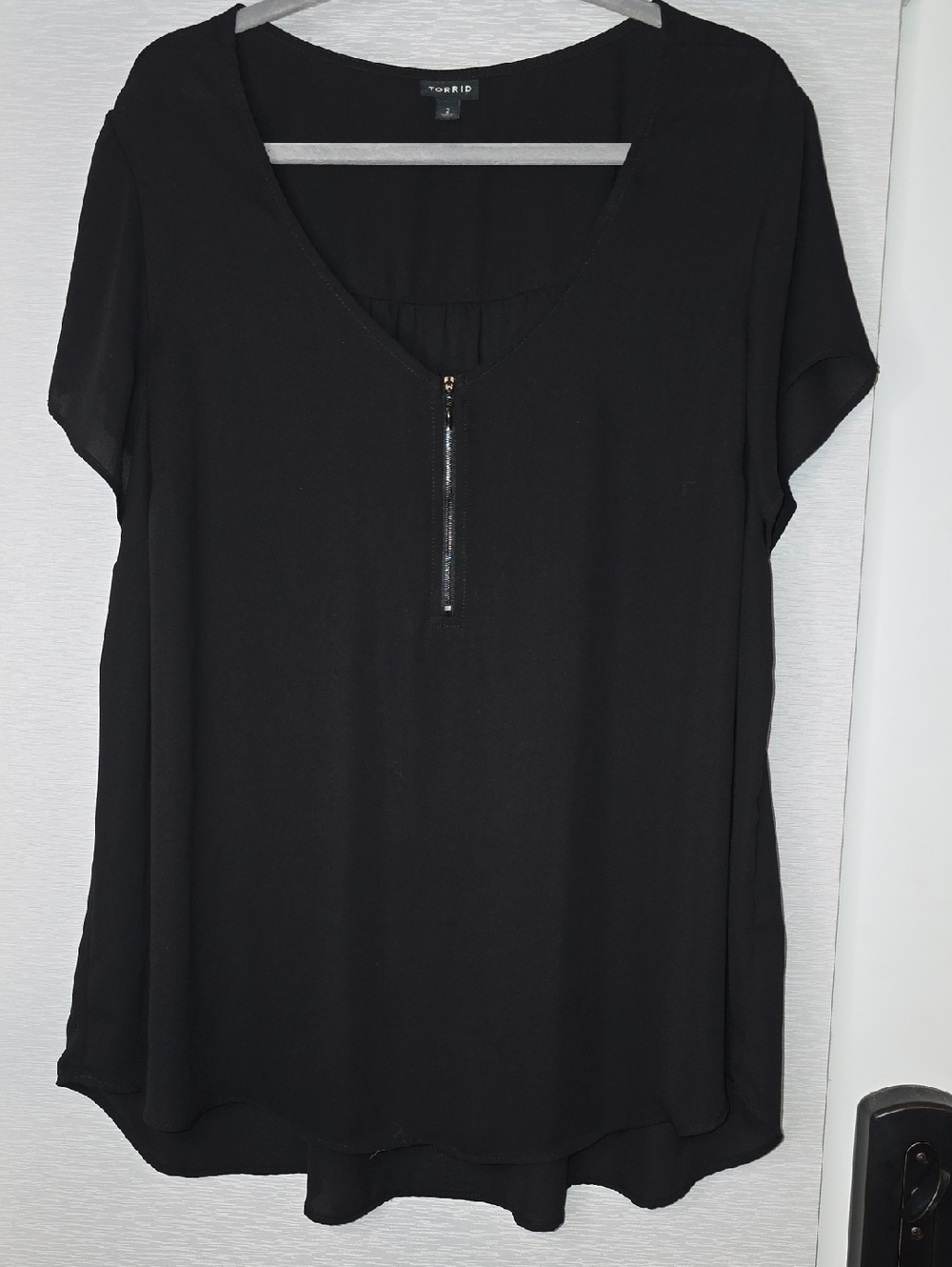 torrid Black V-Neck Zip-Front Short Sleeve Blouse